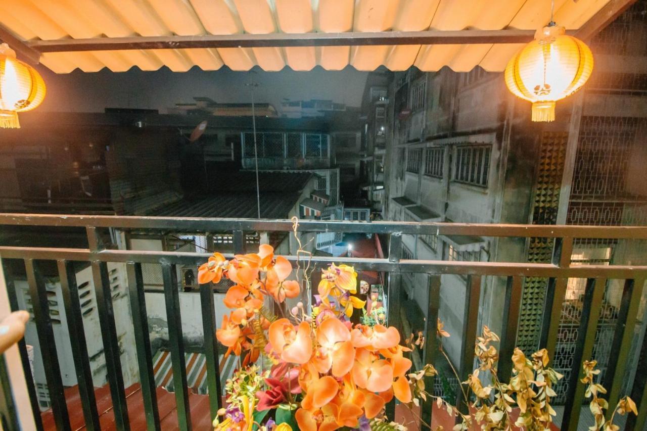 Baanbangkok Chinatown Hotel Bagian luar foto